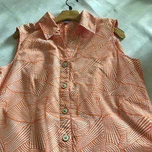Woman's Foxcroft sleeveless blouse